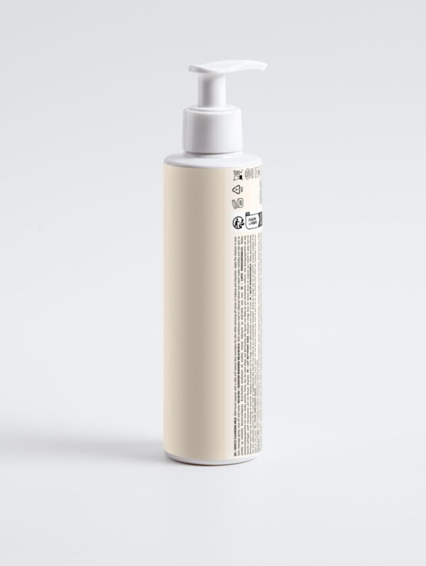 Gentle Cleansing Milk - Image 2